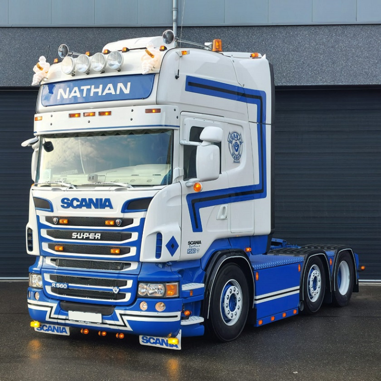Scania truck with orange glass Double Dutch on the grille