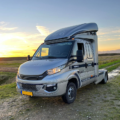 Iveco sprinter met een RVS luchthoorn
