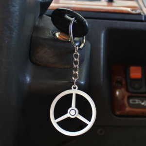 Oldskool keychain with 3 spoke steering wheel WHITE - keychain from the brand Nedking - EAN: 6090550054053