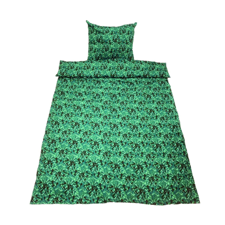 Single duvet cover with pillowcase made of 100% cotton - duvet features a Danish Plush GREEN print - suitable for a truck cab - wake up refreshed - dimensions: 140 x 200 cm - wash at MAX 40 degrees!! - EAN: 05744005280368 
