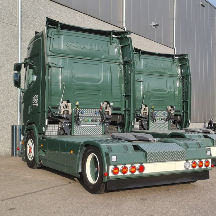 Scania Next Gen met AEB chrome ring voor achterlichten van 140mm