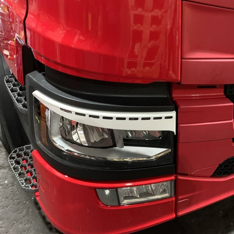 Scania Next Gen Scheinwerferblende TYP 2 - Vepro AD4401-4S - Passend für Scania Next Gen LKW mit LED-Scheinwerfern - EAN: 6438203003025