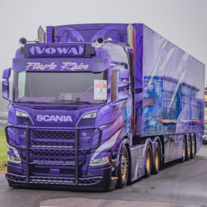 Scania Next Gen vrachtwagen met diverse extra lampen