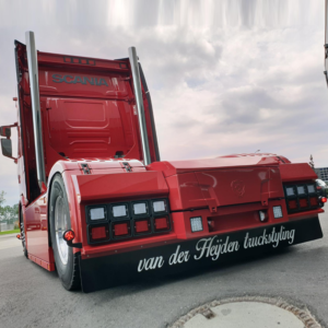 Scania Next Gen vrachtwagen met diverse extra lampen - gemaakt door van der Heijden Truckstyling uit Boxtel