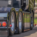 Vrachtwagen achterbumper met LED breedtelamp