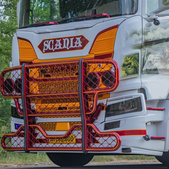 Scania truck from Denmark with LED stalk lamp from the Swedish brand Gylle