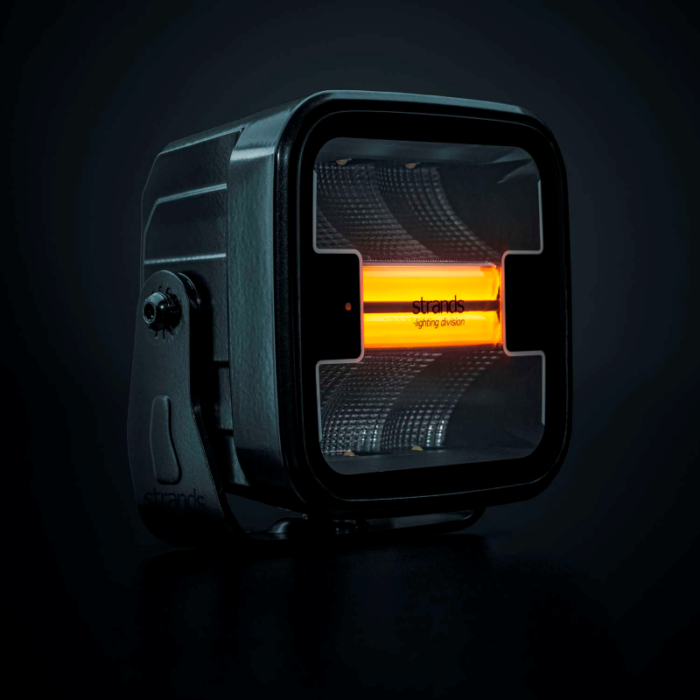 Strands HEAT work light 70W work light with heated glass to prevent frost - aluminum work light with LED position light in ORANGE/RED - Strands 809265 - Strands SIBERIA XP HEAT WORK LIGHT - suitable for 12 and 24 volt - EAN: 7323030192471