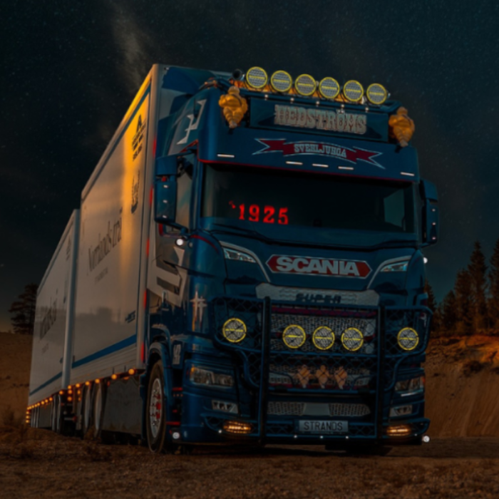 Siberia XP 7 Zoll montiert an einem Scania LKW