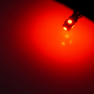 T10 LED lamp helder rood - geschikt voor 12 en 24 volt gebruikt - stadslicht interieurverlichting - voor vrachtwagen, trailer en meer.