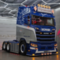 TN-525340 gemonteerd op een Scania