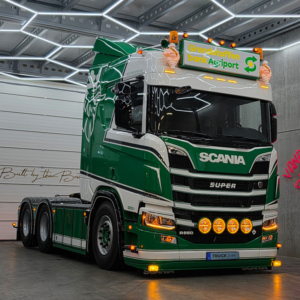 TN-525357 gemonteerd op een Scania